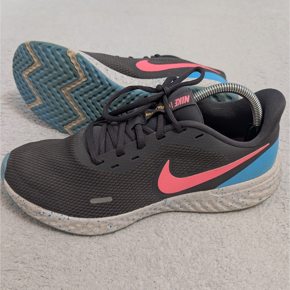 Nike Revolution Size 11 Women's‎ Shoes Sneakers Gray Blue CU4830-001 Running